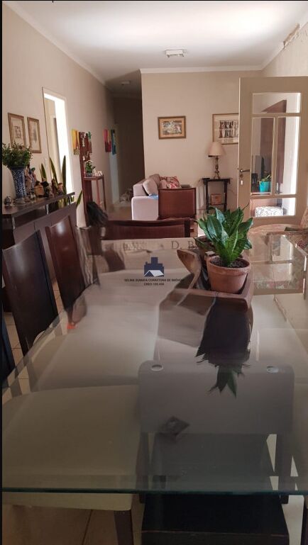 Casa com 3 quartos à venda, 270m² — foto 13 de 19