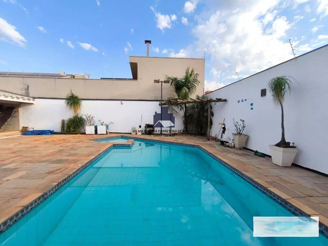 Casa com 3 quartos à venda, 320m² — foto 10 de 25