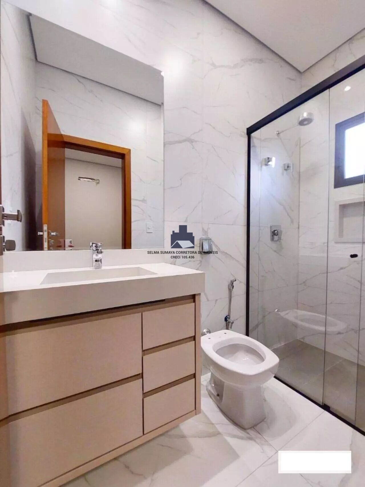 Casa de Condomínio com 3 quartos à venda, 215m² — foto 13 de 18