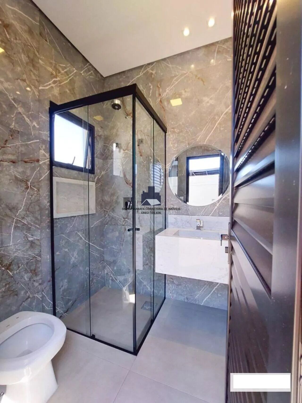 Casa de Condomínio com 3 quartos à venda, 215m² — foto 11 de 18
