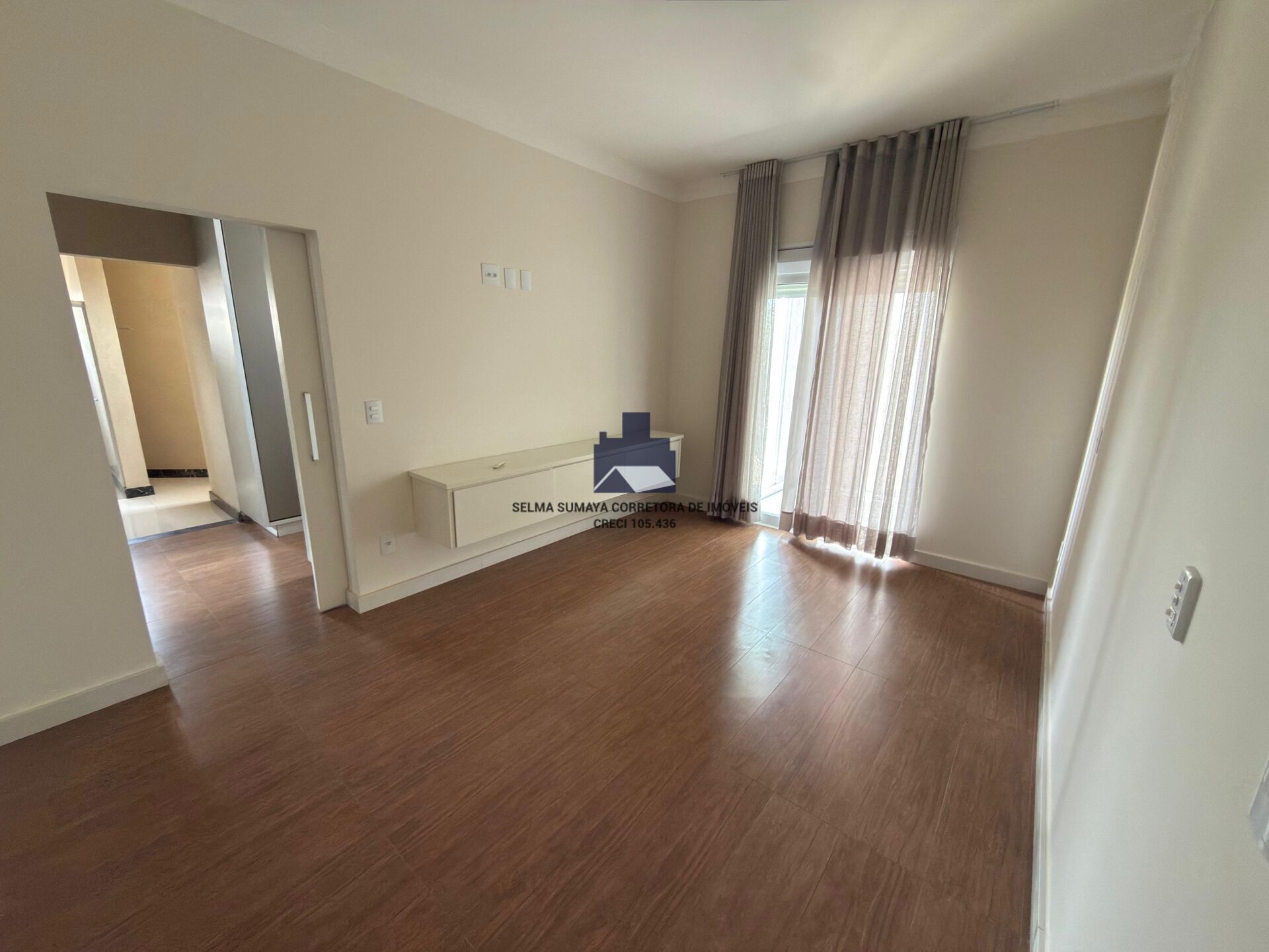Casa de Condomínio com 4 quartos à venda, 330m² — foto 9 de 10