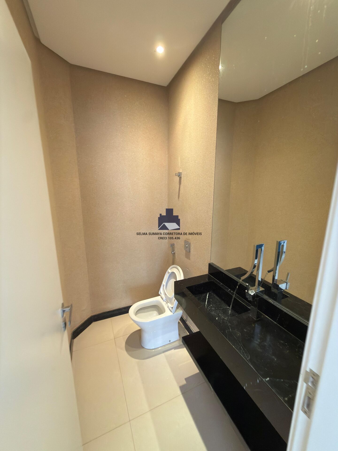 Casa de Condomínio com 4 quartos à venda, 330m² — foto 8 de 10