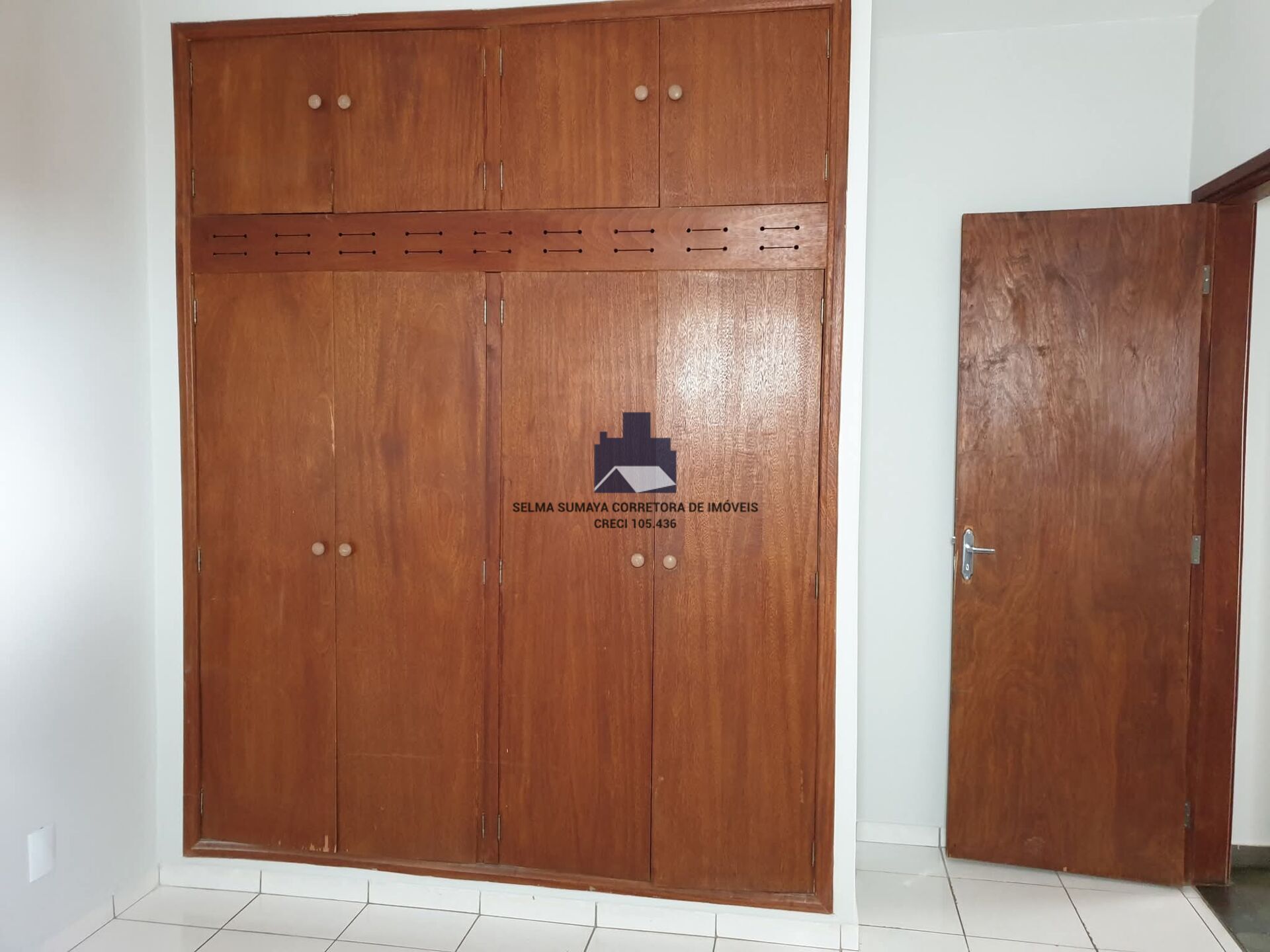 Apartamento com 2 quartos à venda, 70m² — foto 4 de 32