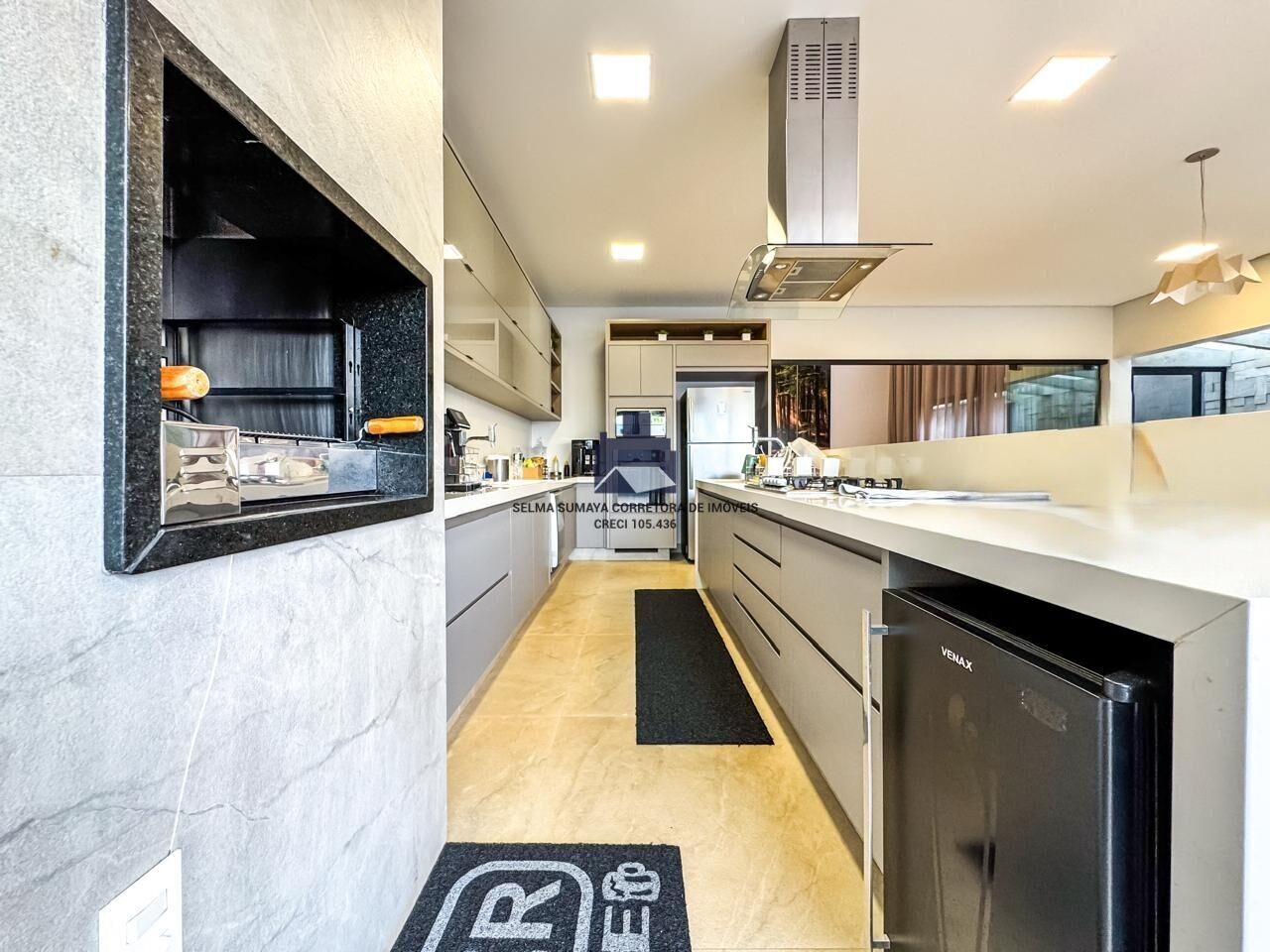 Casa de Condomínio com 3 quartos à venda, 294m² — foto 13 de 22