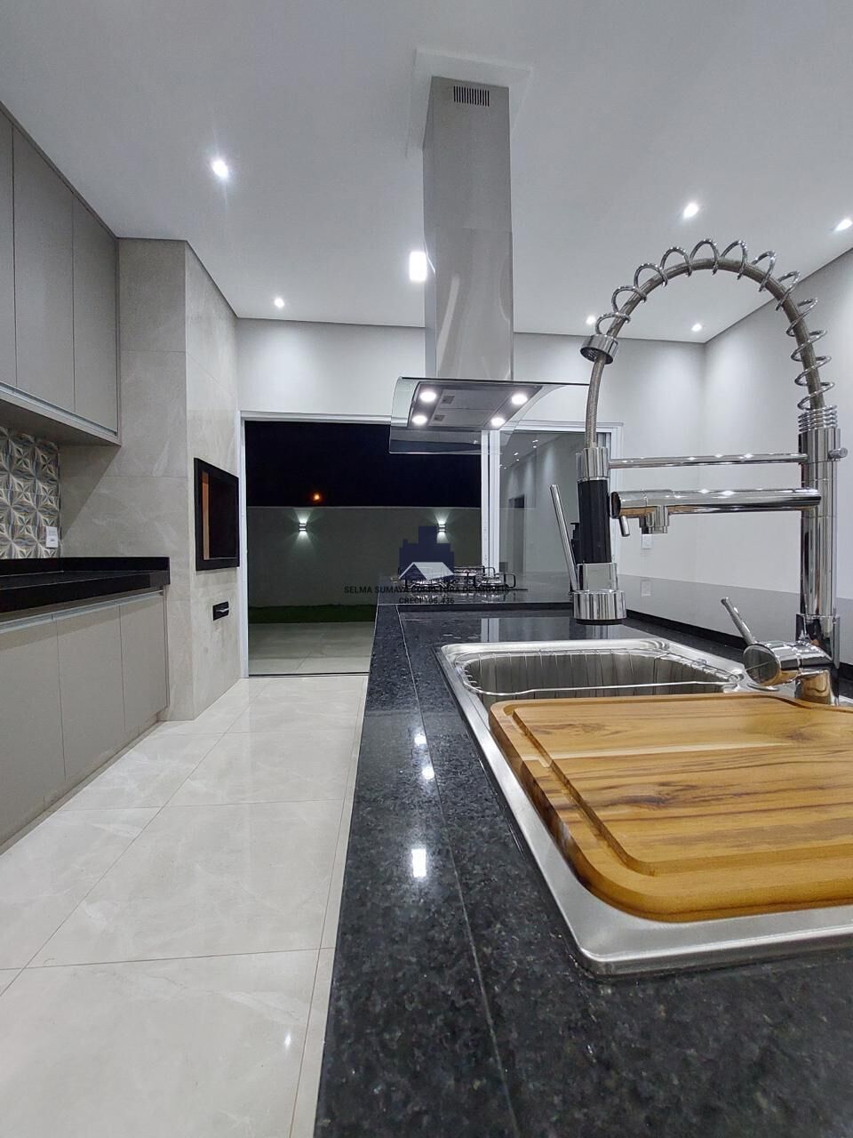 Casa de Condomínio com 3 quartos à venda, 150m² — foto 13 de 35