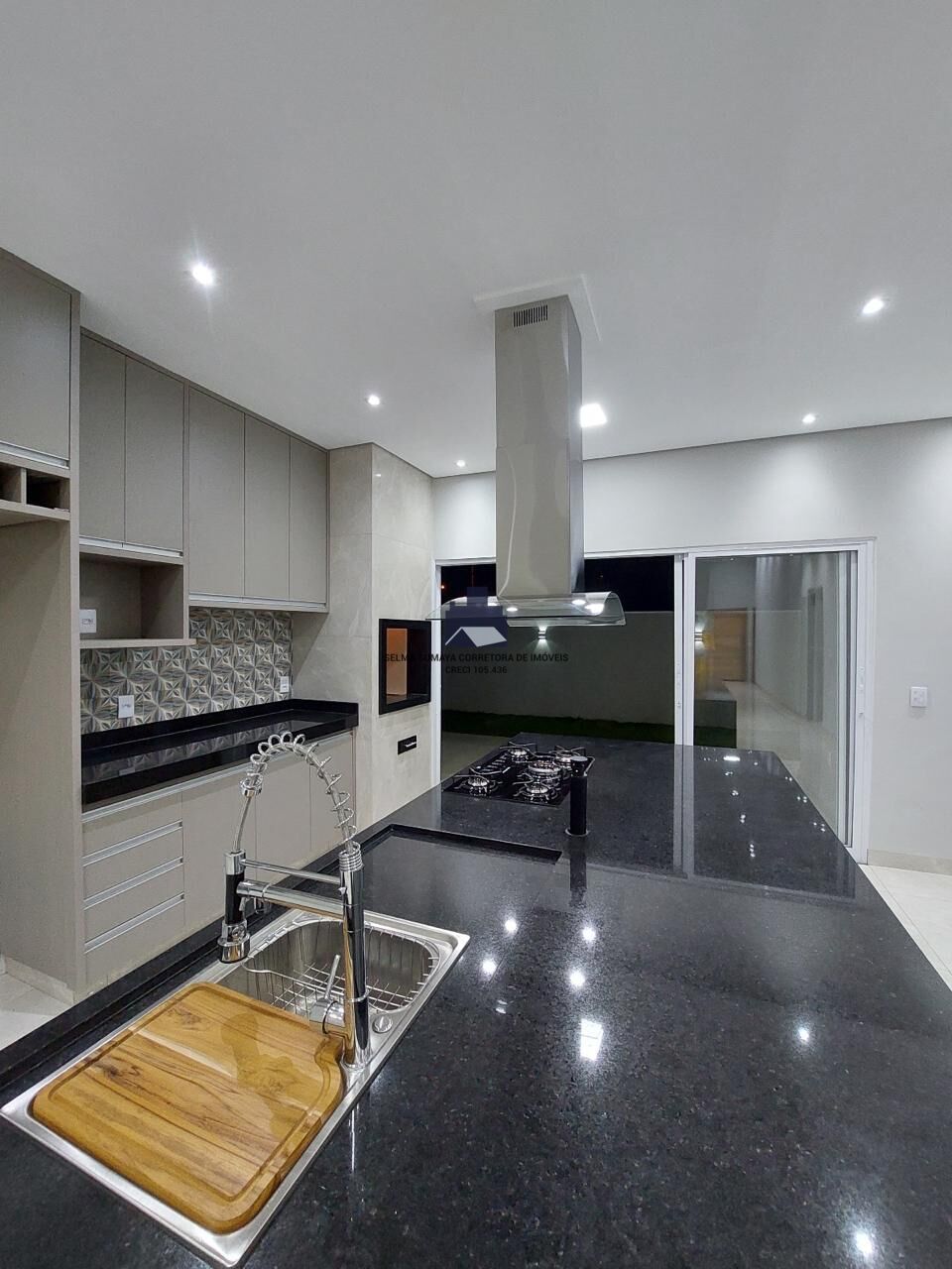 Casa de Condomínio com 3 quartos à venda, 150m² — foto 10 de 35