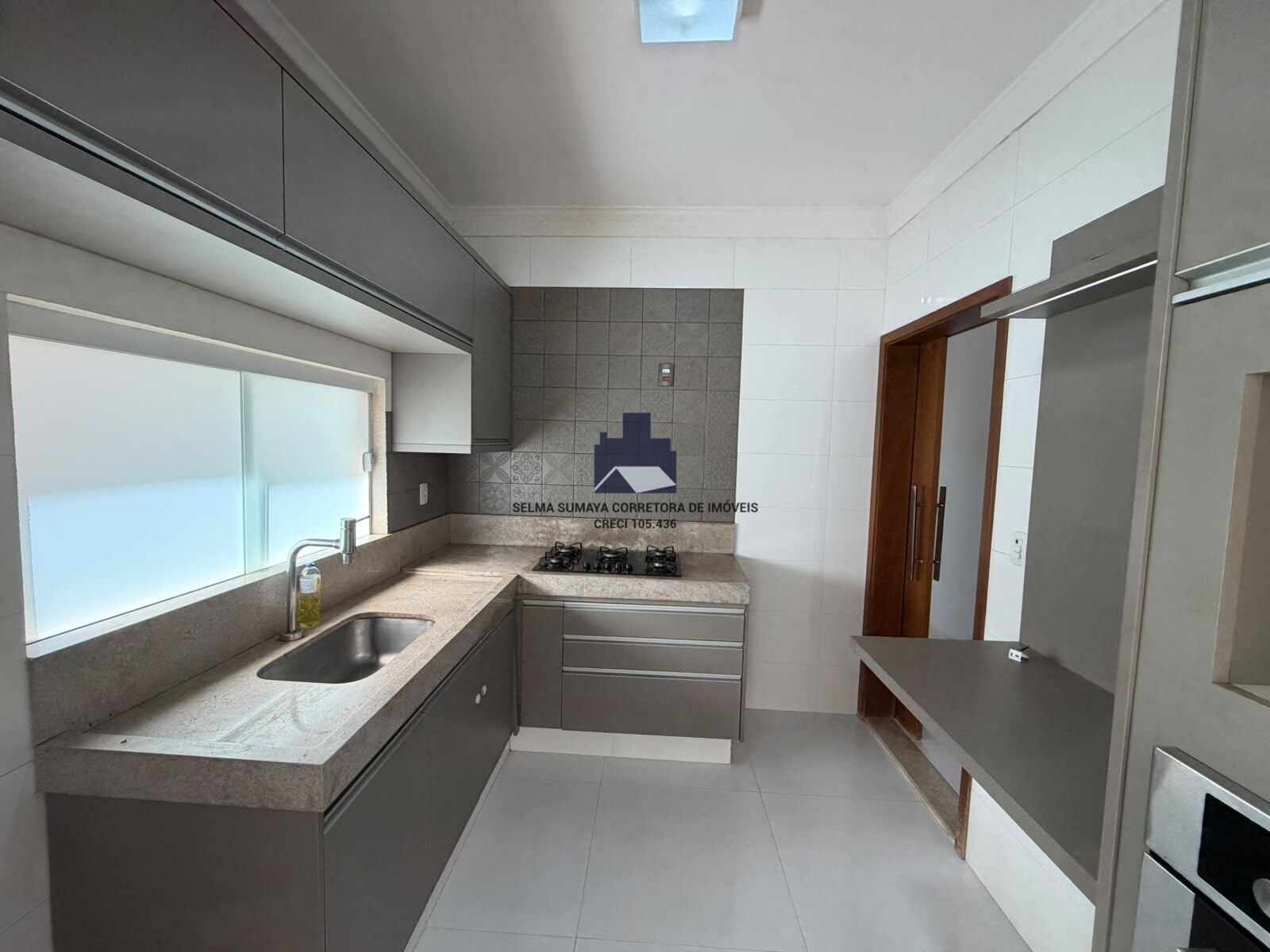 Casa de Condomínio com 3 quartos à venda, 120m² — foto 16 de 21
