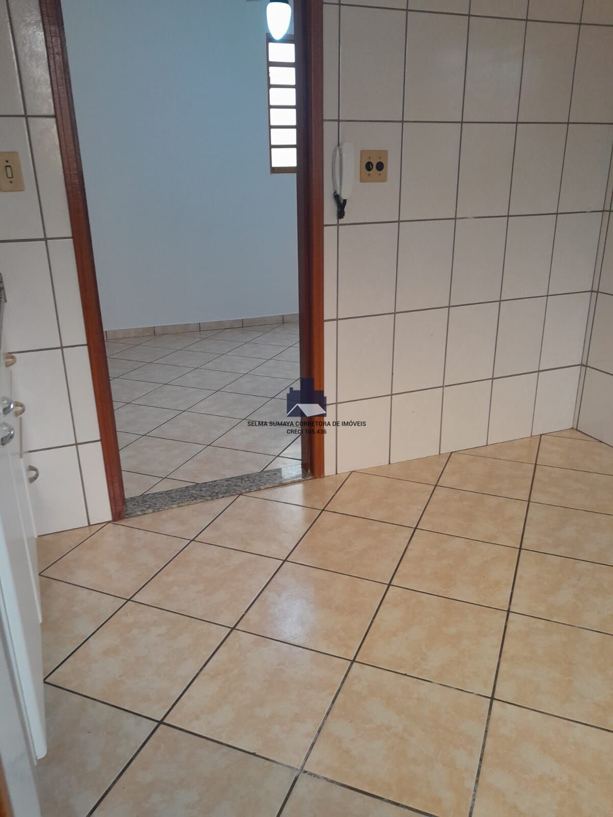 Apartamento com 2 quartos à venda, 70m² — foto 9 de 11