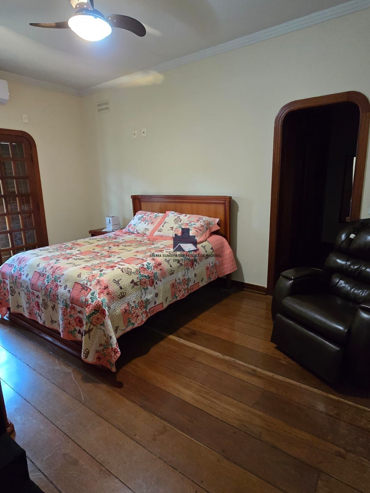 Casa com 4 quartos à venda, 772m² — foto 17 de 34