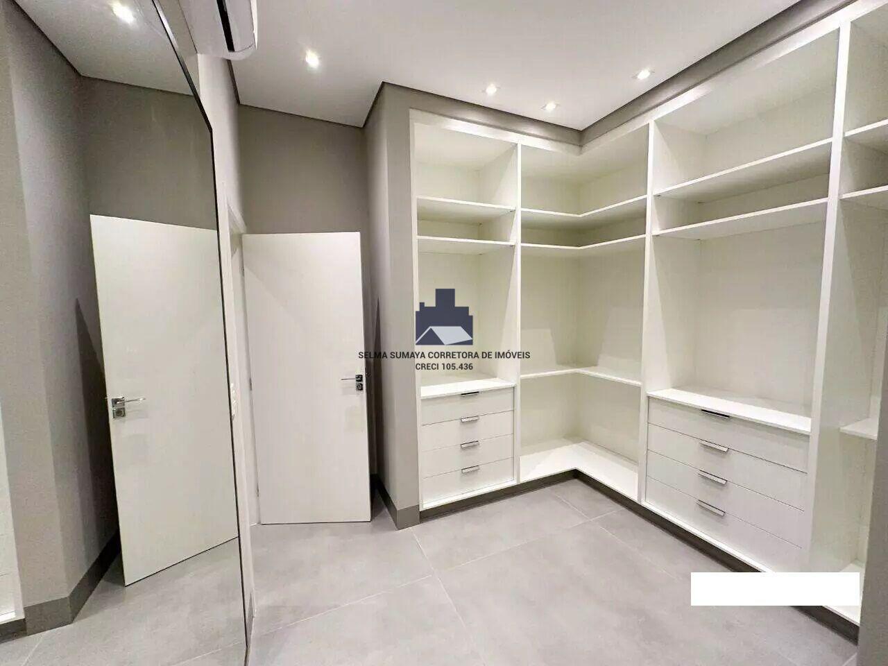 Casa de Condomínio com 3 quartos à venda, 256m² — foto 20 de 22