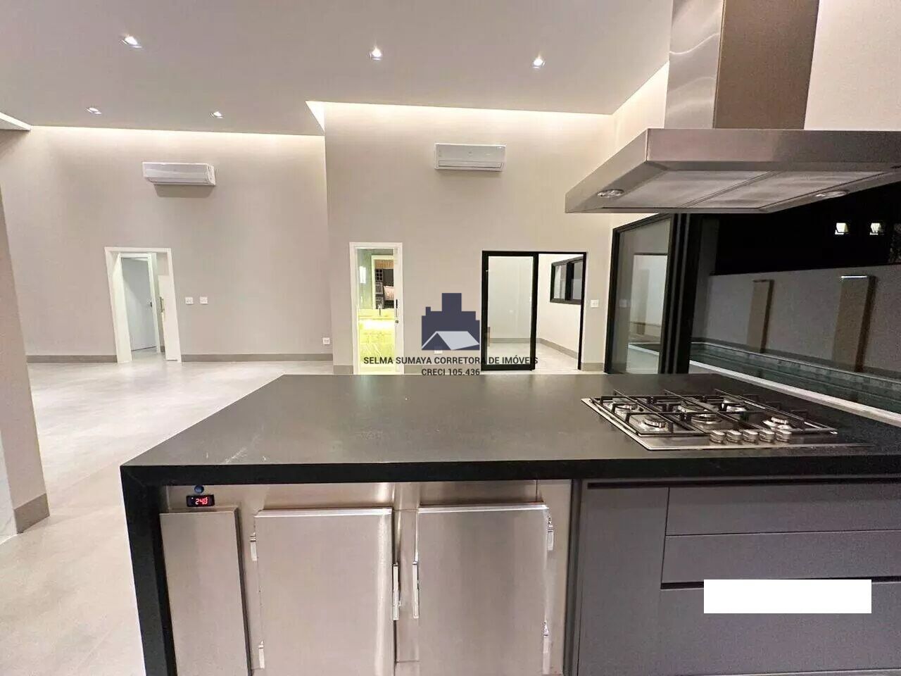 Casa de Condomínio com 3 quartos à venda, 256m² — foto 11 de 22