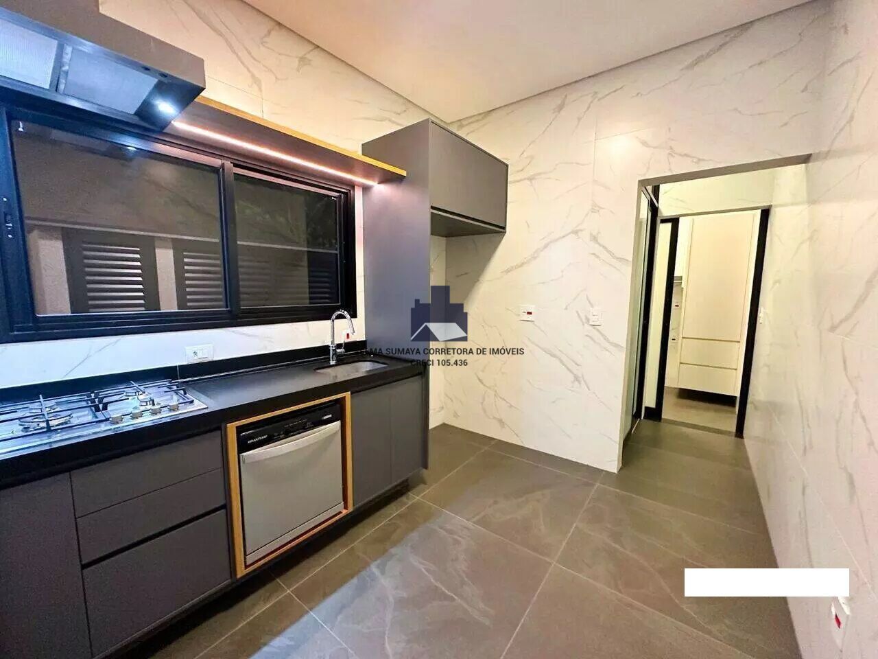 Casa de Condomínio com 3 quartos à venda, 256m² — foto 15 de 22