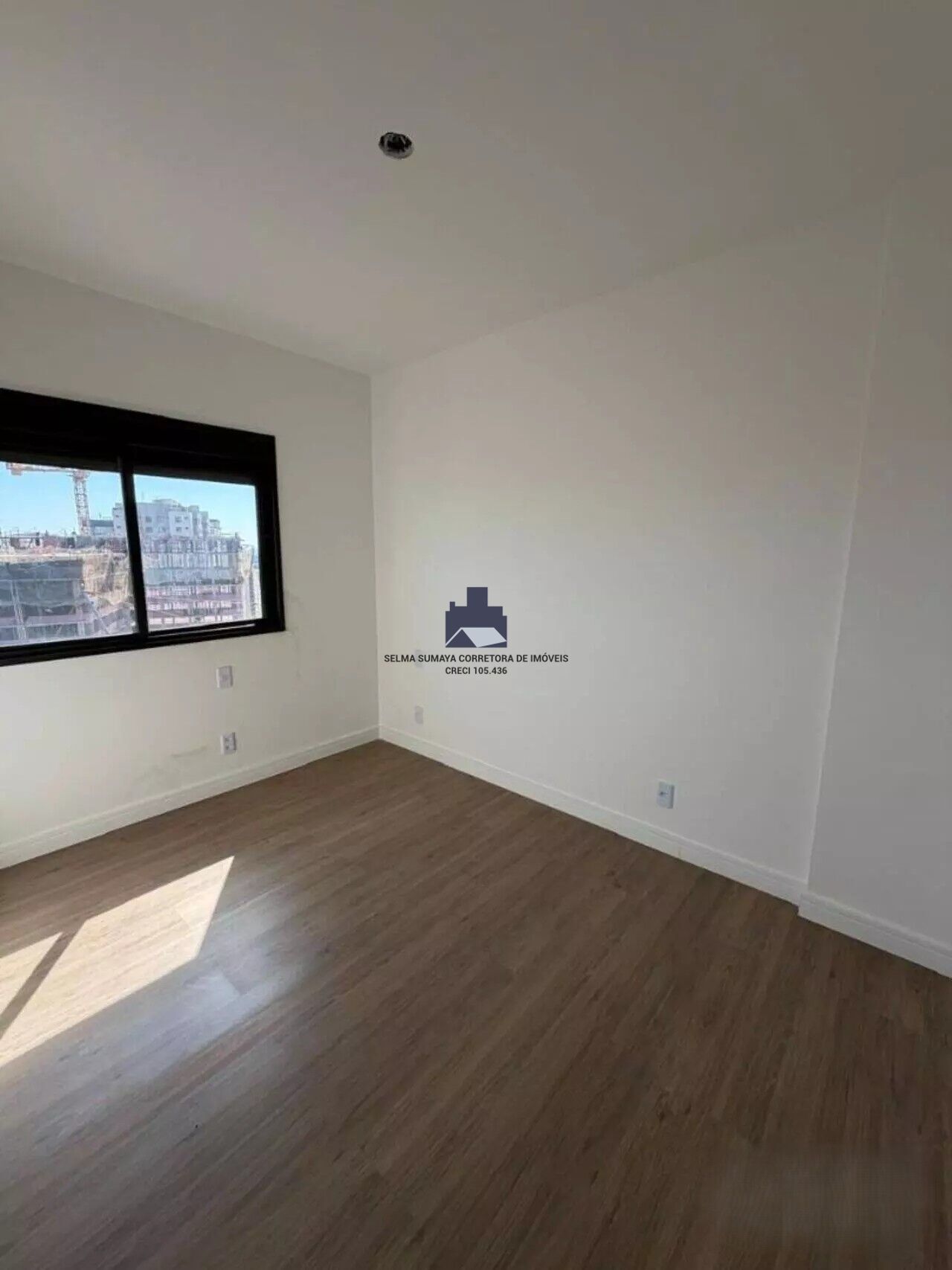 Apartamento com 3 quartos à venda, 93m² — foto 10 de 11