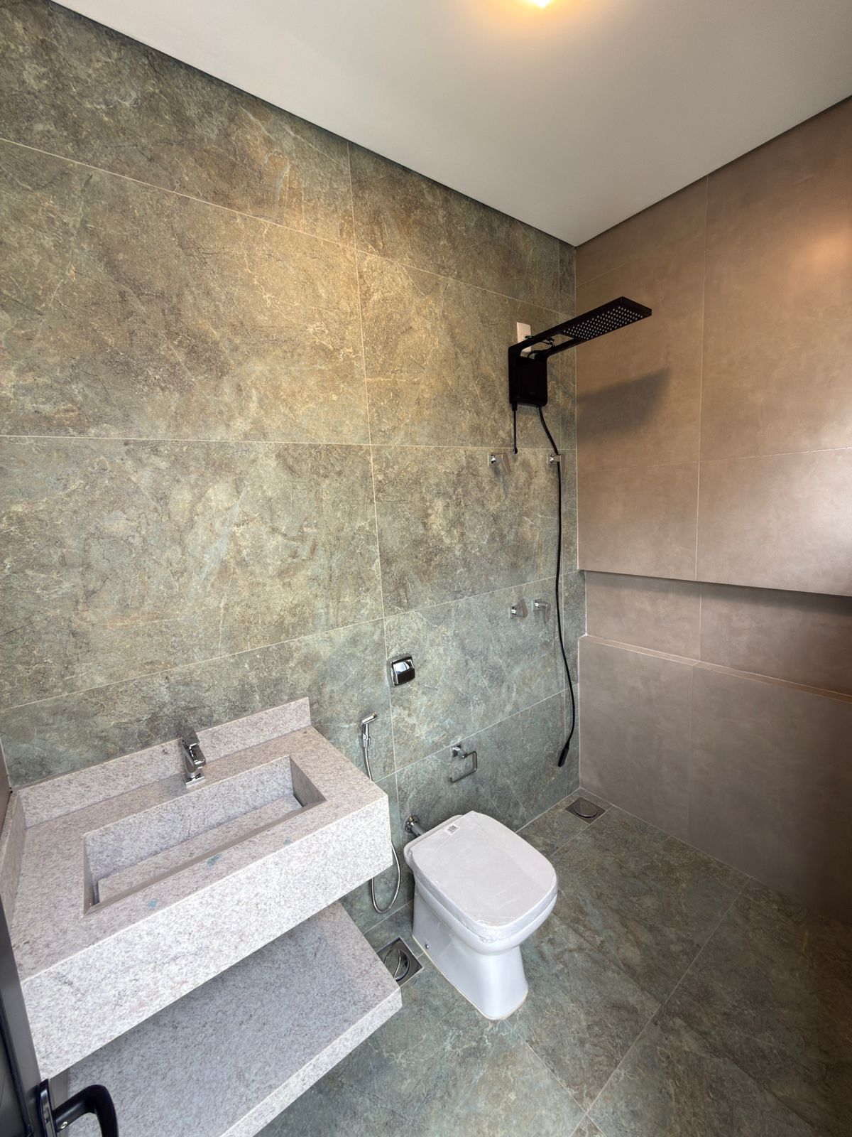 Casa de Condomínio com 3 quartos à venda, 205m² — foto 23 de 28