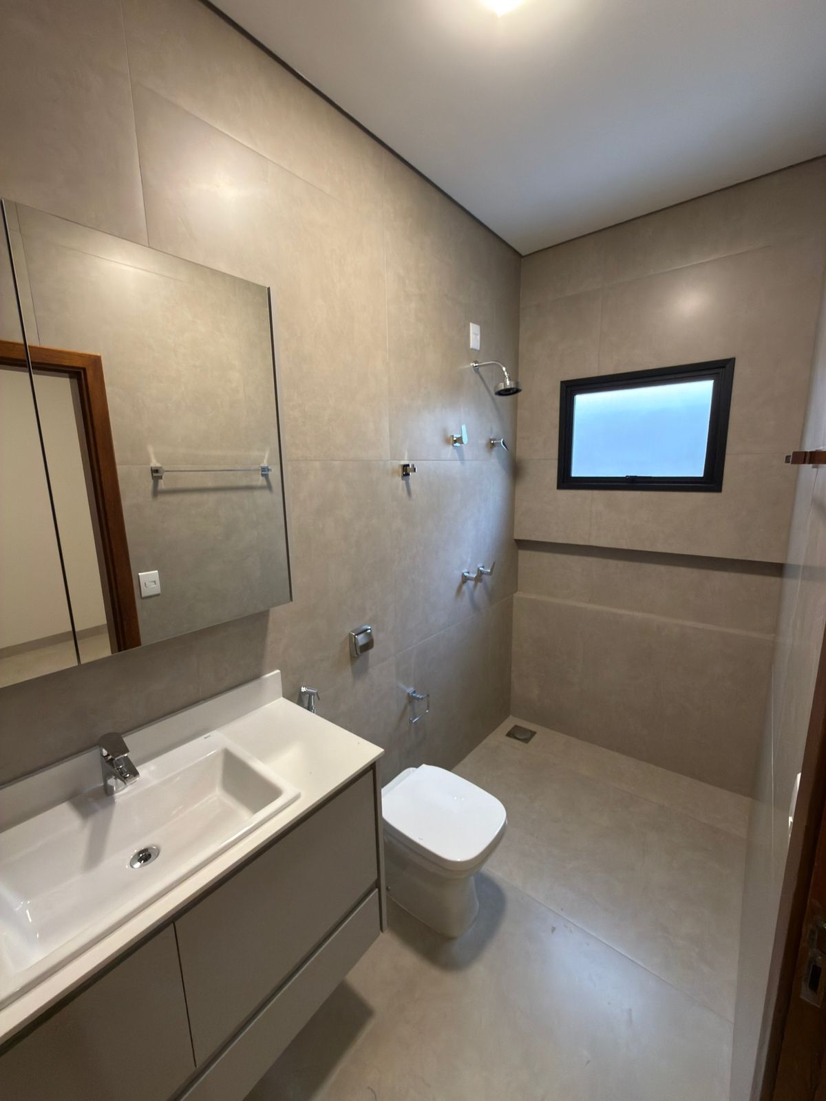 Casa de Condomínio com 3 quartos à venda, 205m² — foto 15 de 28