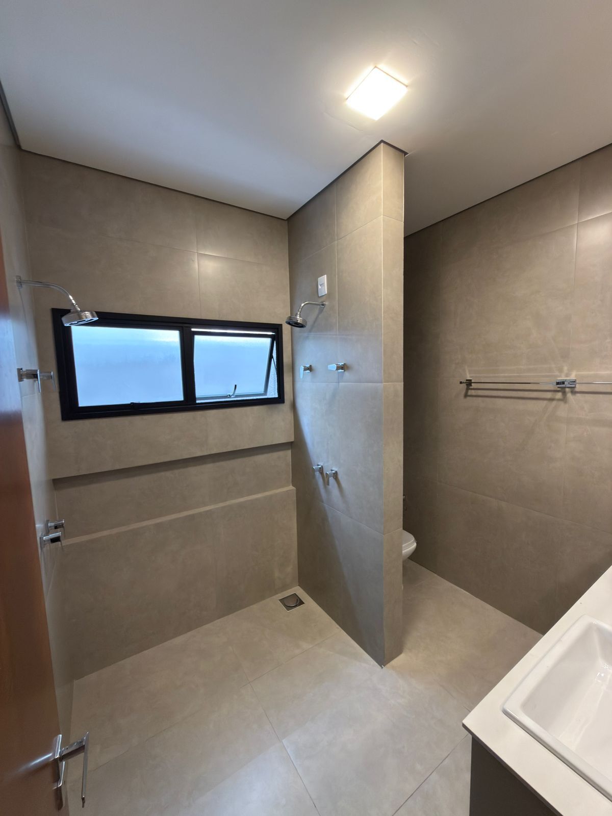 Casa de Condomínio com 3 quartos à venda, 205m² — foto 5 de 28
