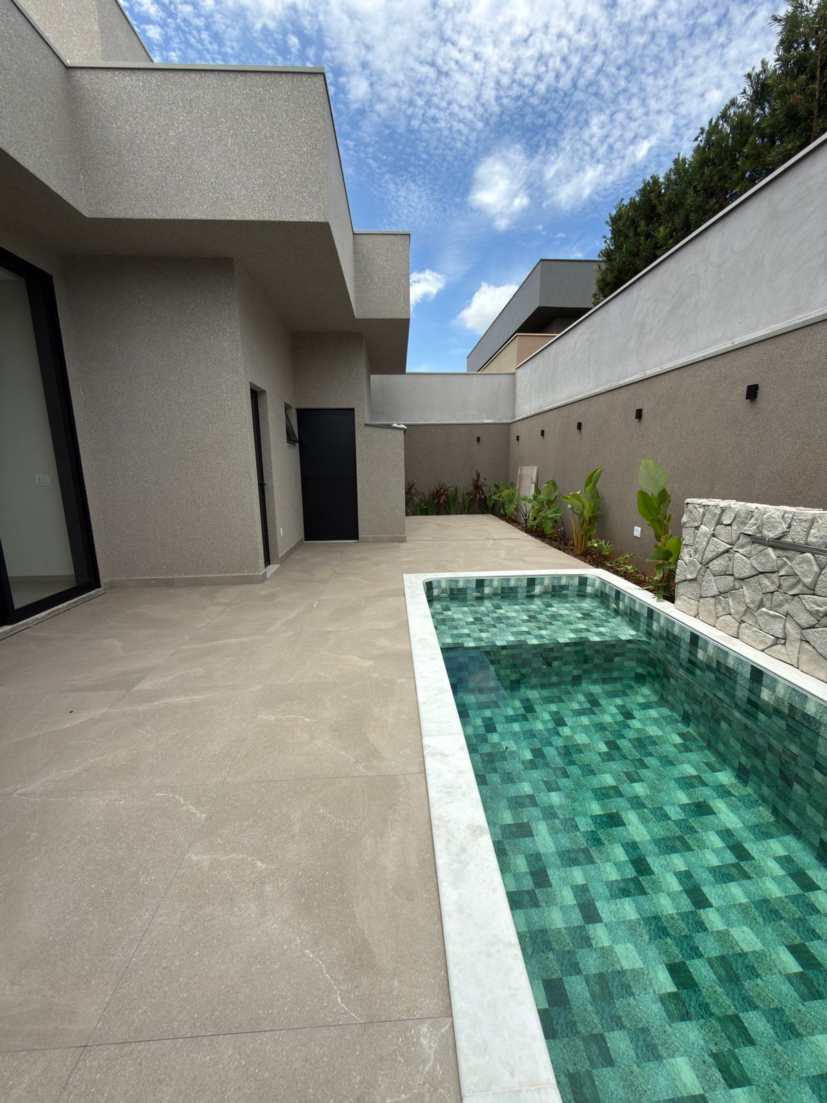 Casa de Condomínio com 3 quartos à venda, 205m² — foto 6 de 28