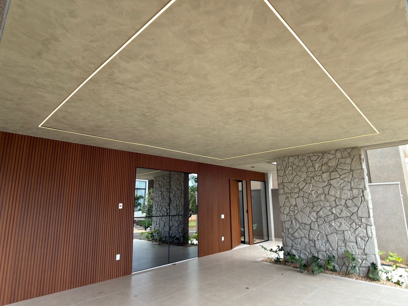 Casa de Condomínio com 3 quartos à venda, 205m² — foto 8 de 28