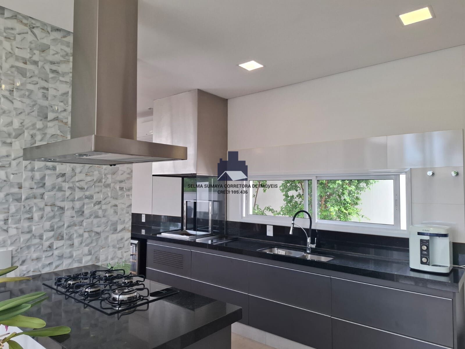 Casa de Condomínio com 3 quartos à venda, 355m² — foto 10 de 47