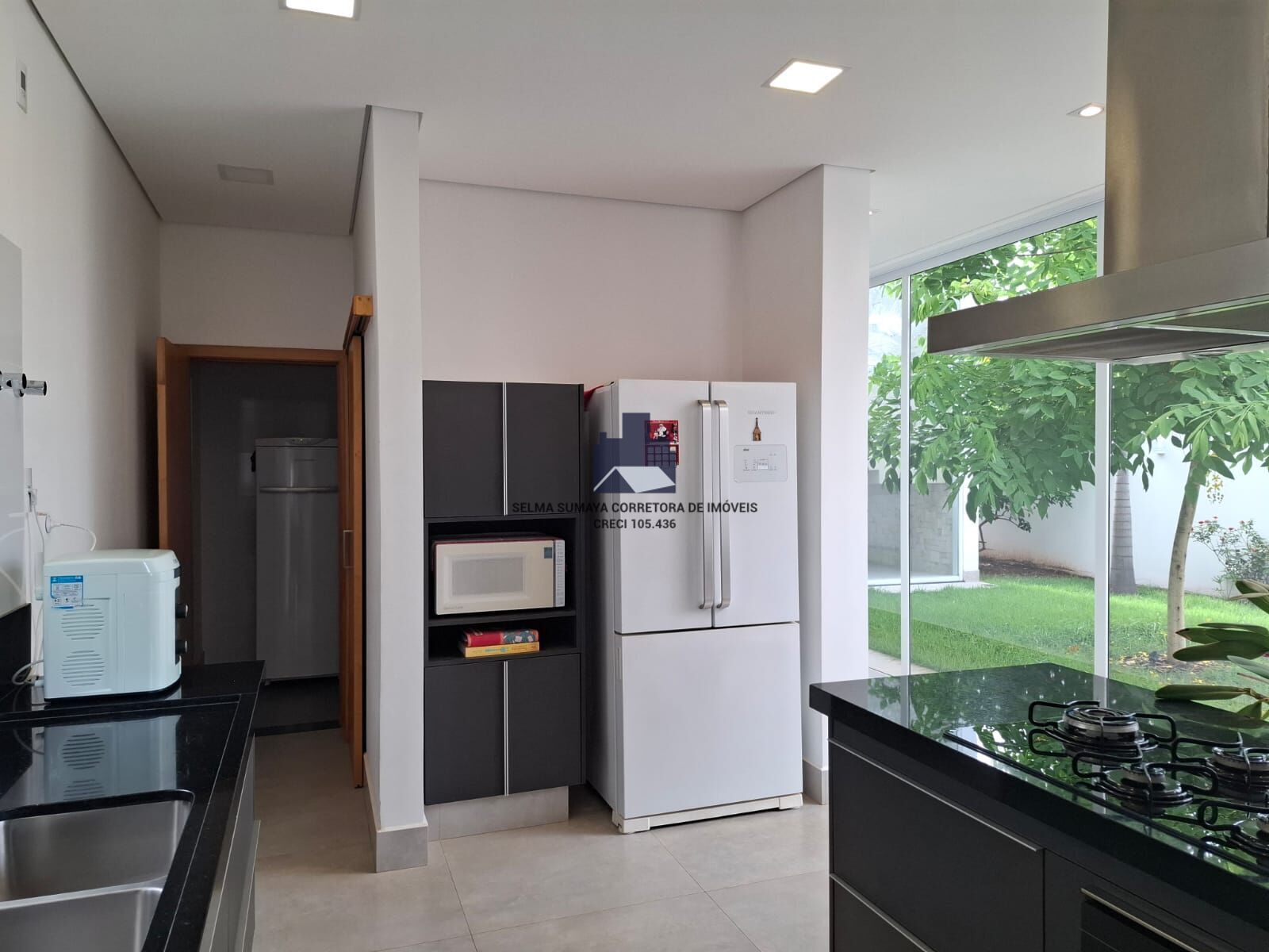 Casa de Condomínio com 3 quartos à venda, 355m² — foto 17 de 47