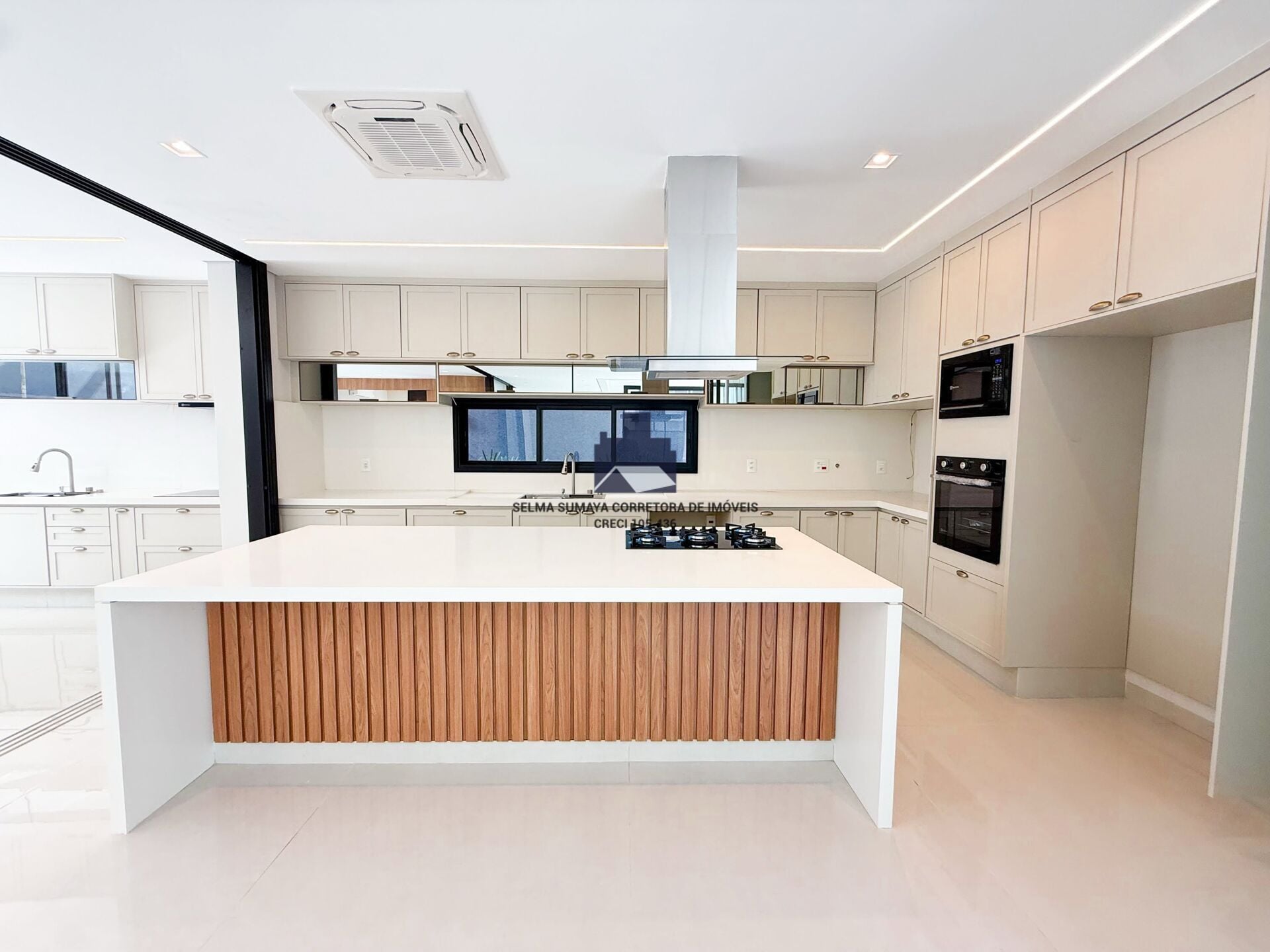 Casa de Condomínio com 4 quartos à venda, 380m² — foto 13 de 19