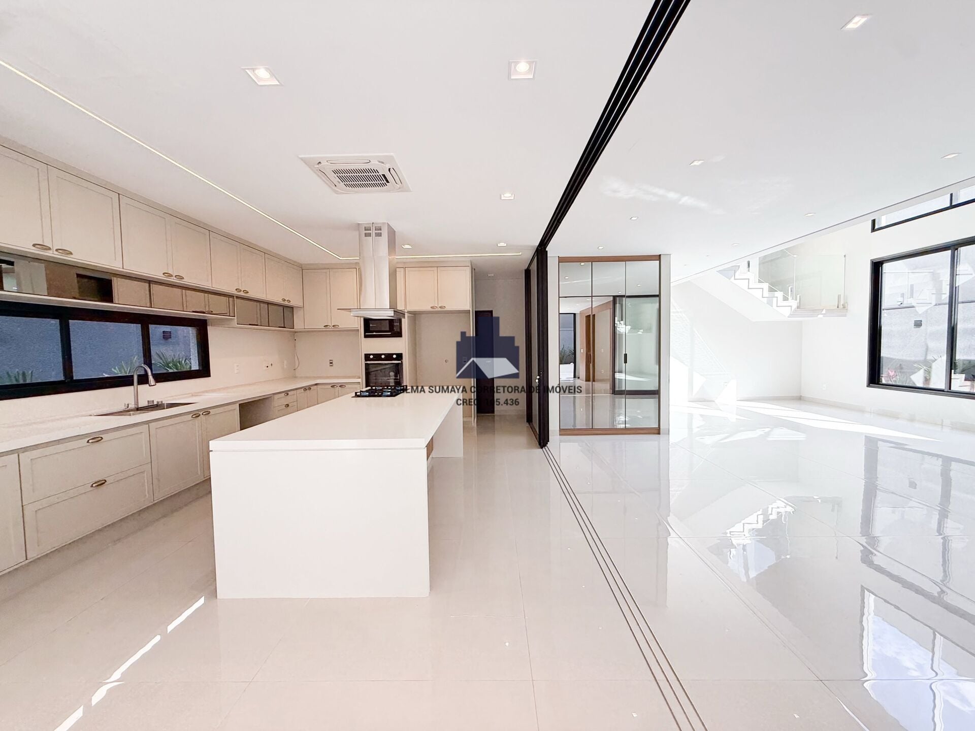 Casa de Condomínio com 4 quartos à venda, 380m² — foto 8 de 19