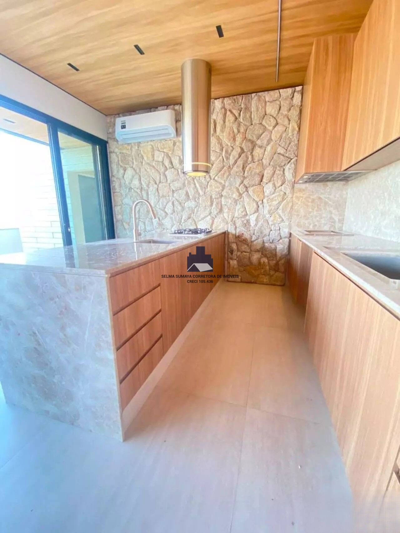 Casa de Condomínio com 3 quartos à venda, 200m² — foto 8 de 17