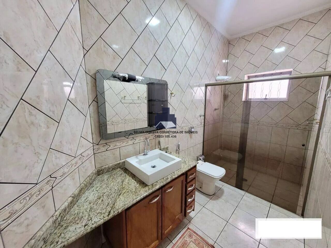 Casa com 3 quartos à venda, 208m² — foto 18 de 19