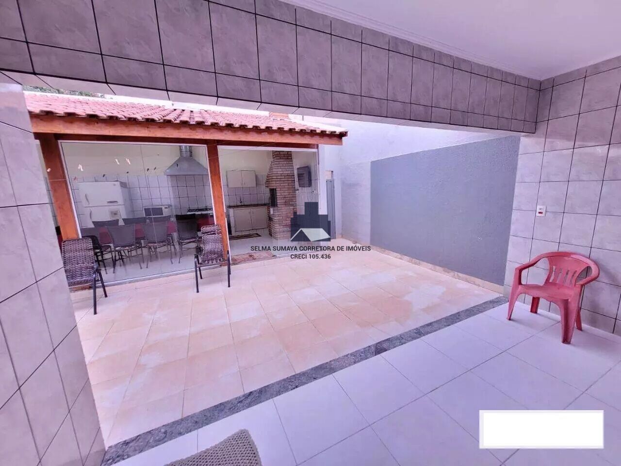 Casa com 3 quartos à venda, 208m² — foto 8 de 19