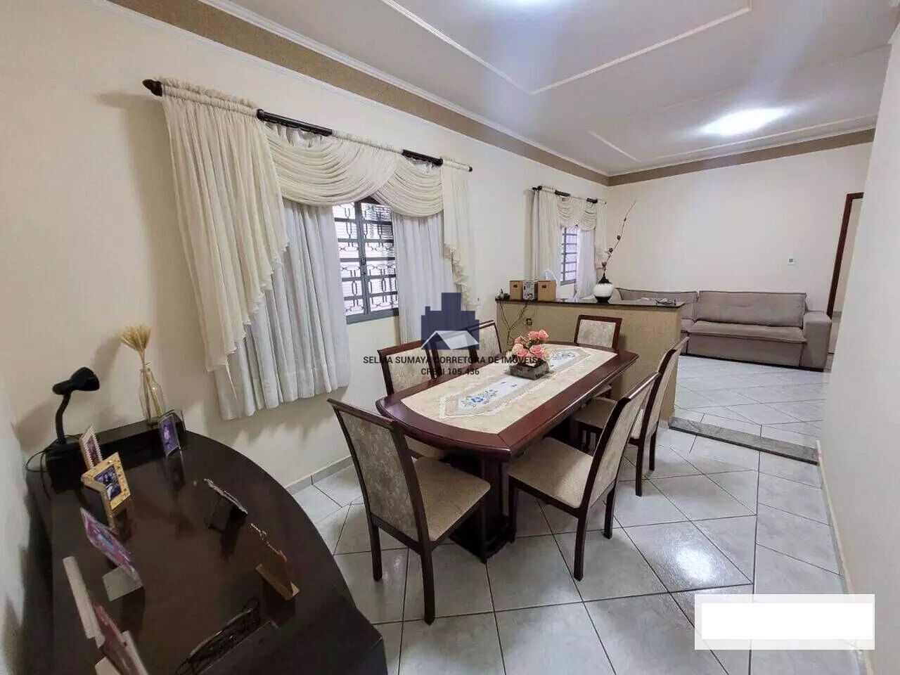 Casa com 3 quartos à venda, 208m² — foto 4 de 19