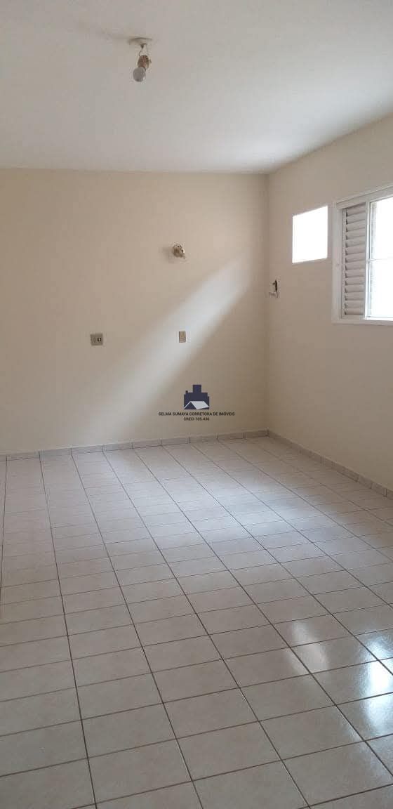 Casa com 3 quartos à venda, 220m² — foto 12 de 28