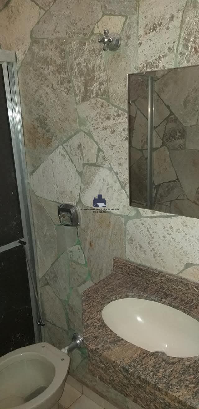 Casa com 3 quartos à venda, 220m² — foto 16 de 28