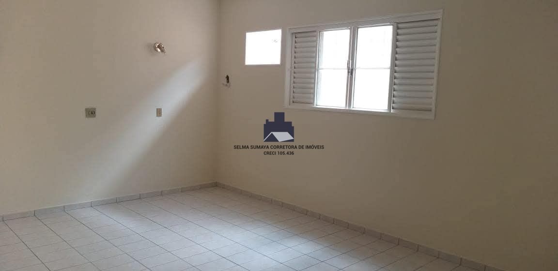 Casa com 3 quartos à venda, 220m² — foto 14 de 28
