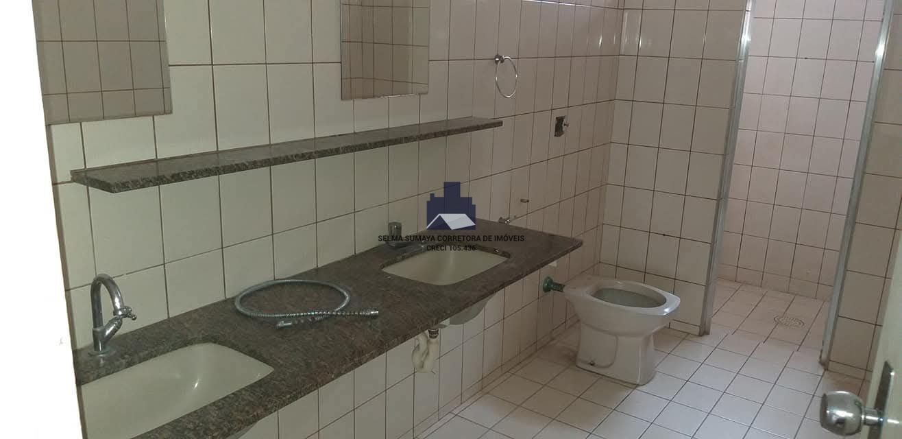 Casa com 3 quartos à venda, 220m² — foto 19 de 28