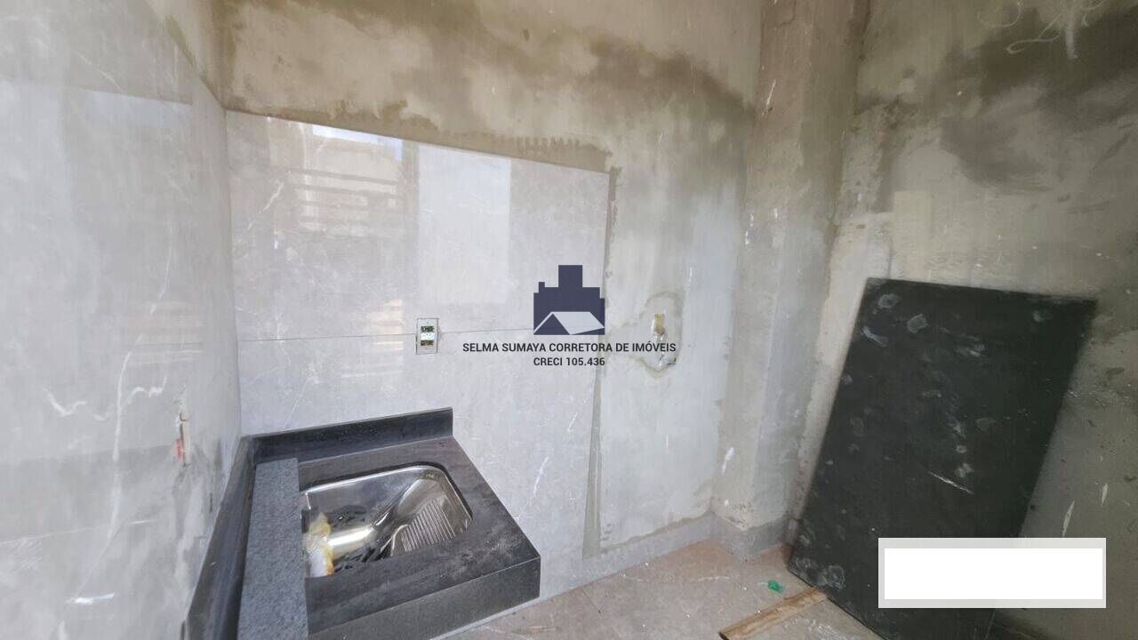 Casa de Condomínio com 3 quartos à venda, 183m² — foto 13 de 17