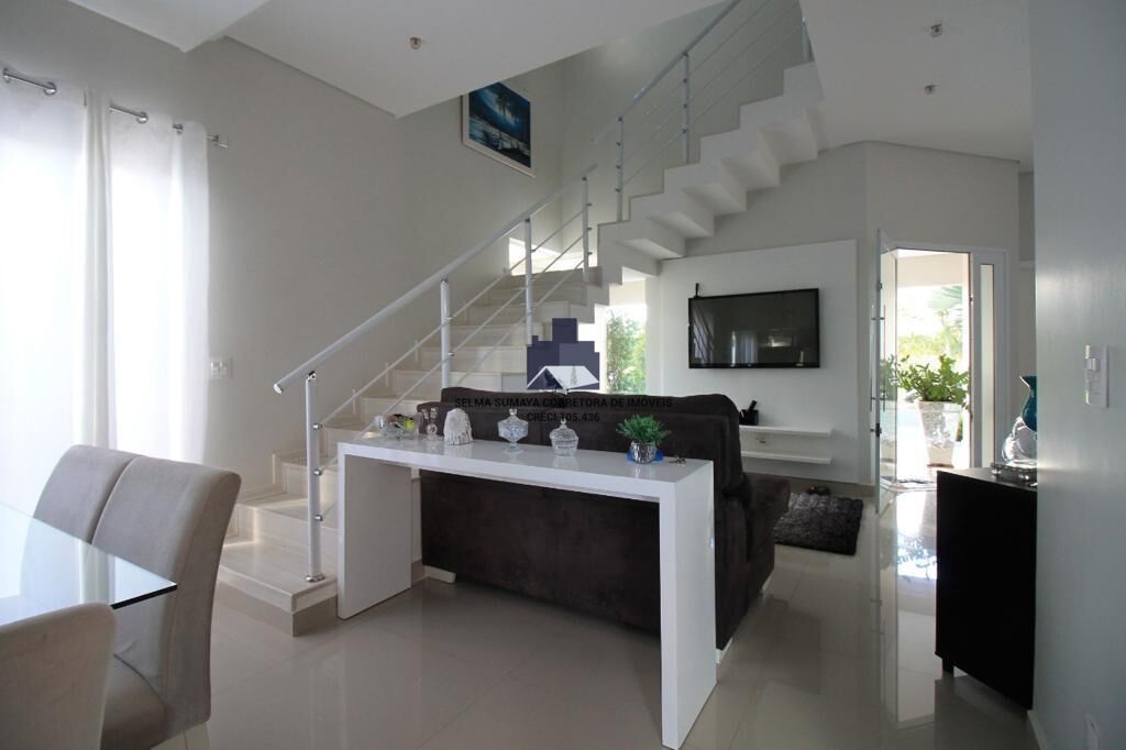 Casa de Condomínio com 4 quartos à venda, 257m² — foto 4 de 26