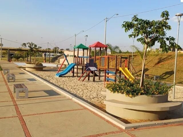 Terreno / Lote / Condomínio à venda, 308m² — foto 8 de 11