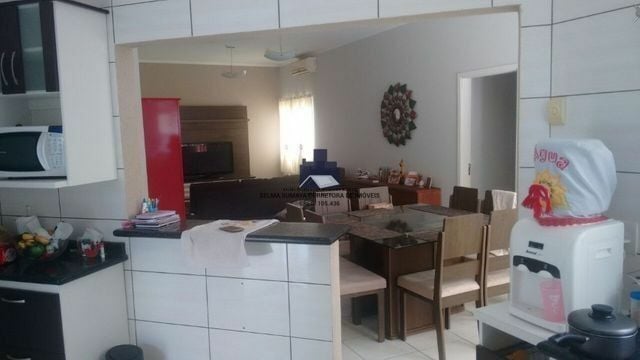 Casa de Condomínio com 3 quartos à venda, 200m² — foto 4 de 16