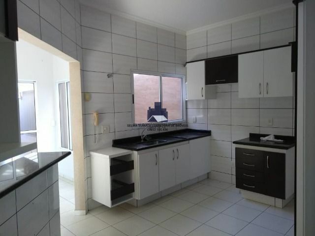 Casa de Condomínio com 3 quartos à venda, 200m² — foto 7 de 16