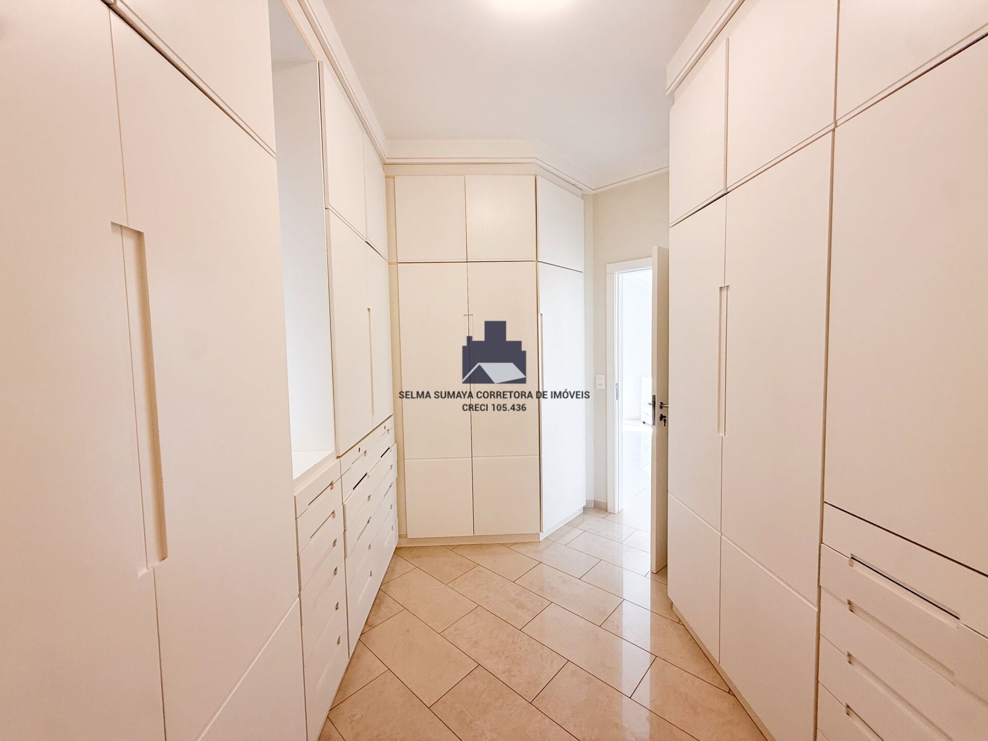 Casa de Condomínio com 4 quartos à venda, 417m² — foto 11 de 20