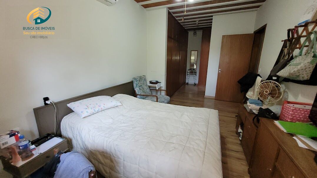 Casa, 3 quartos, 311 m² - Foto 4
