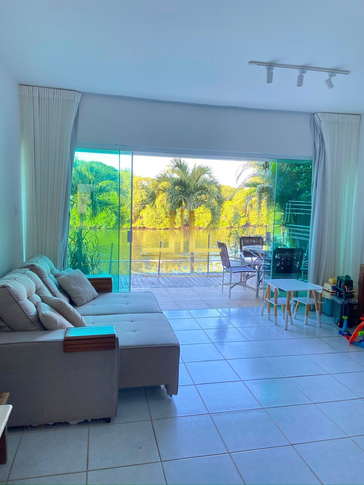 Apartamento, 3 quartos, 100 m² - Foto 2