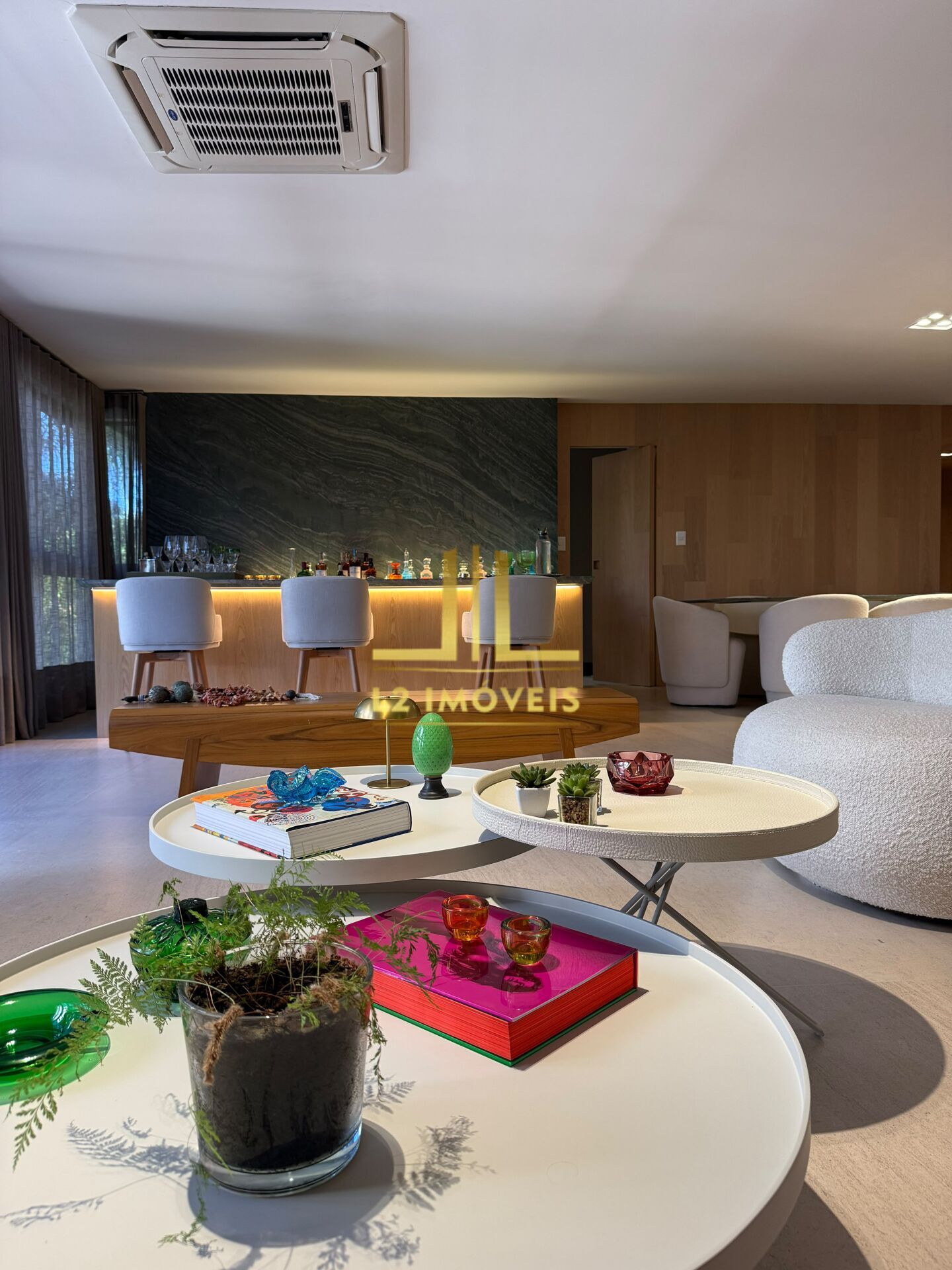 Apartamento, 3 quartos, 241 m² - Foto 9