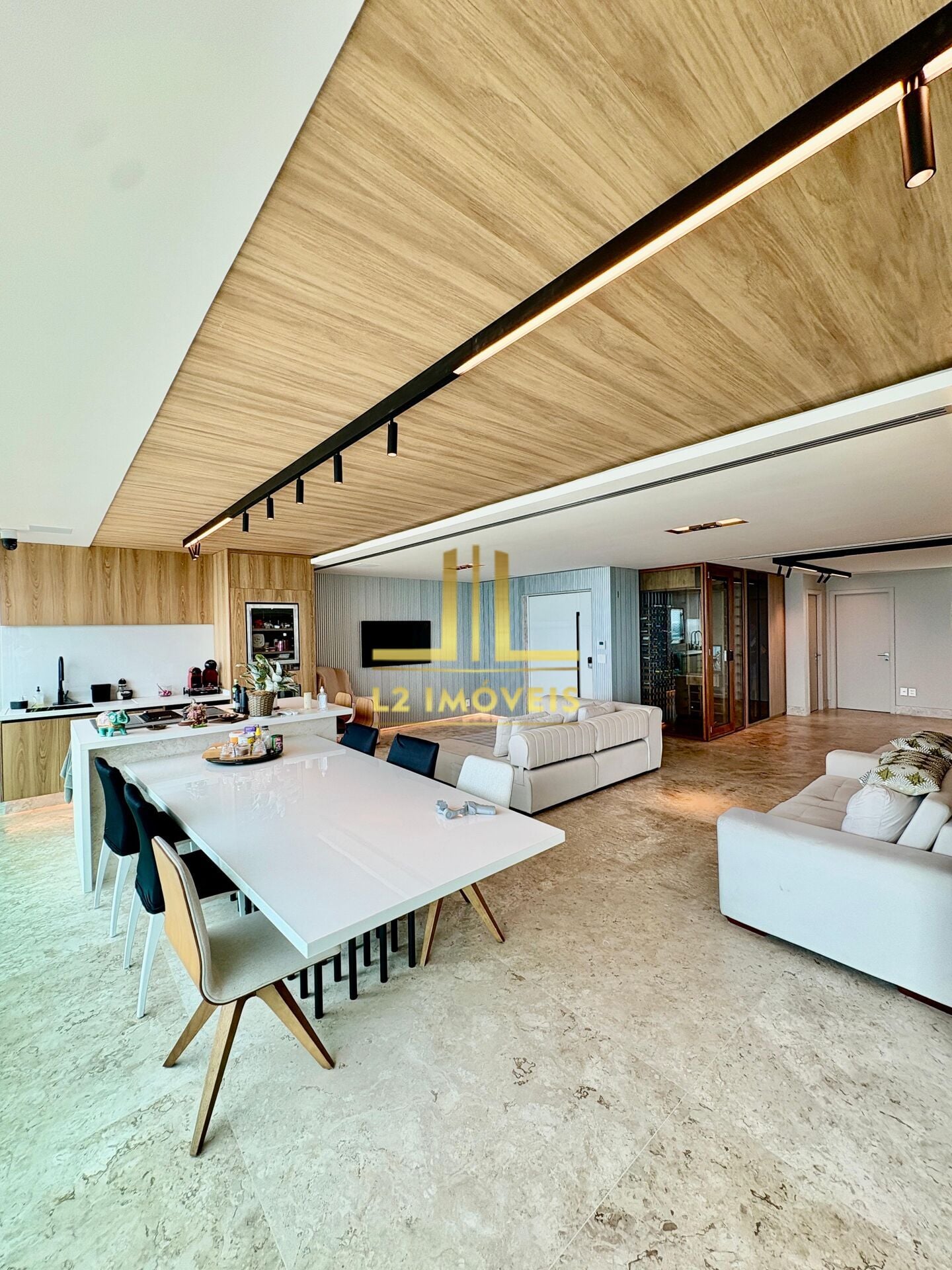 Apartamento, 3 quartos, 242 m² - Foto 10