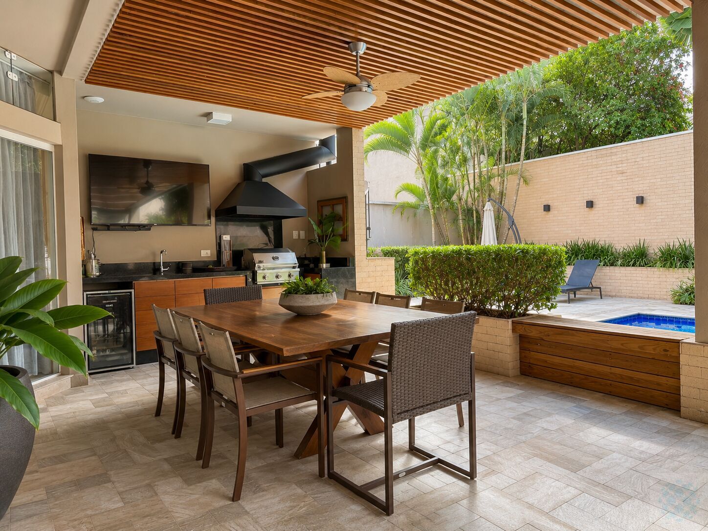 Casa, 5 quartos, 357 m² - Foto 2