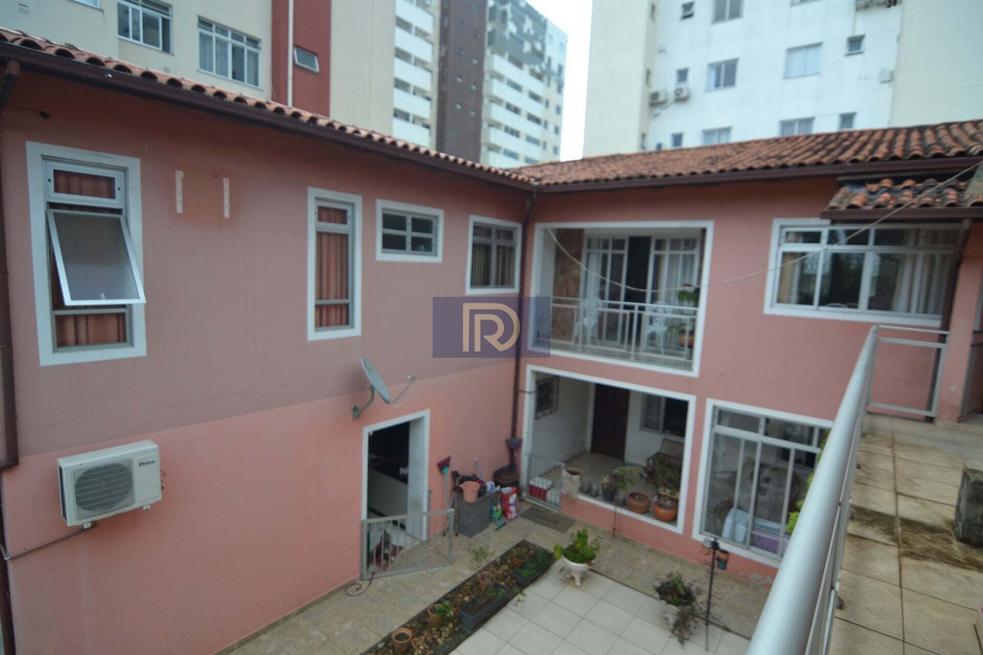 Casa, 7 quartos, 250 m² - Foto 4
