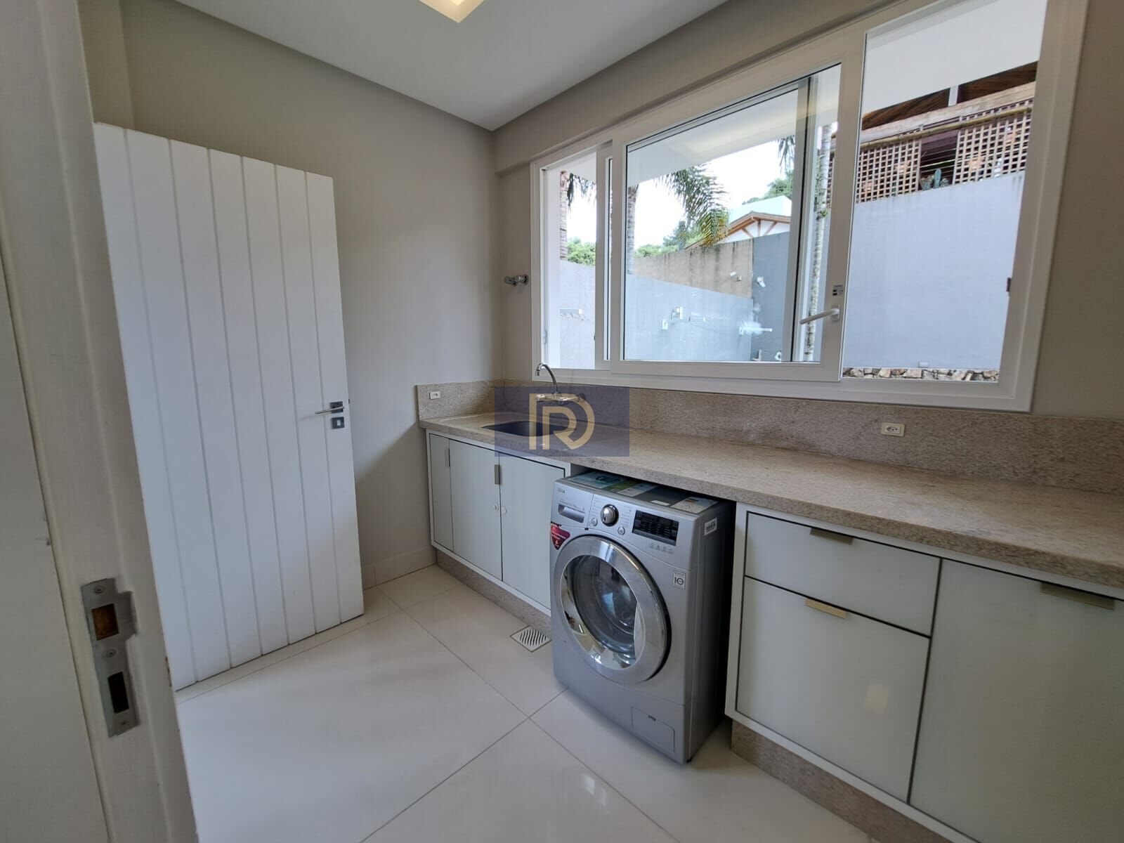 Casa, 4 quartos, 340 m² - Foto 21