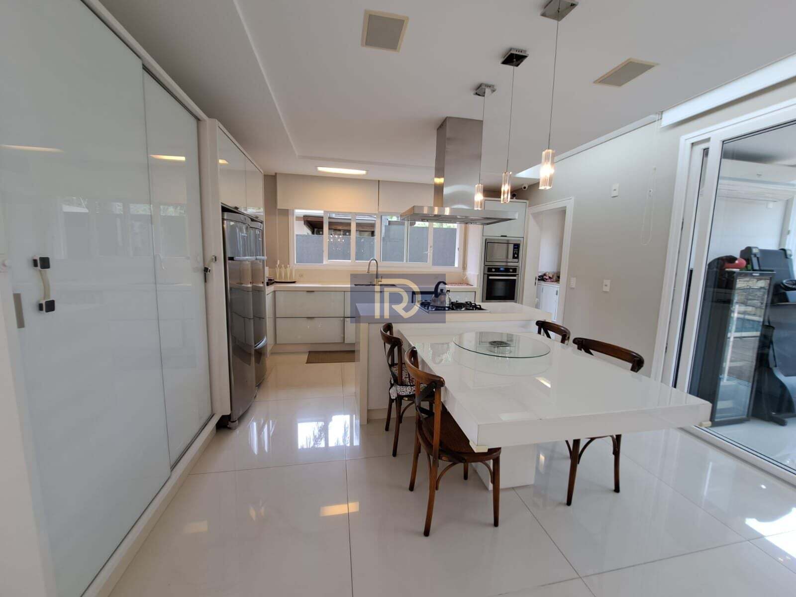 Casa, 4 quartos, 340 m² - Foto 13