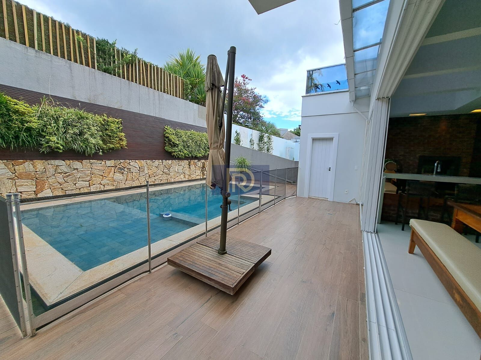 Casa, 4 quartos, 340 m² - Foto 19
