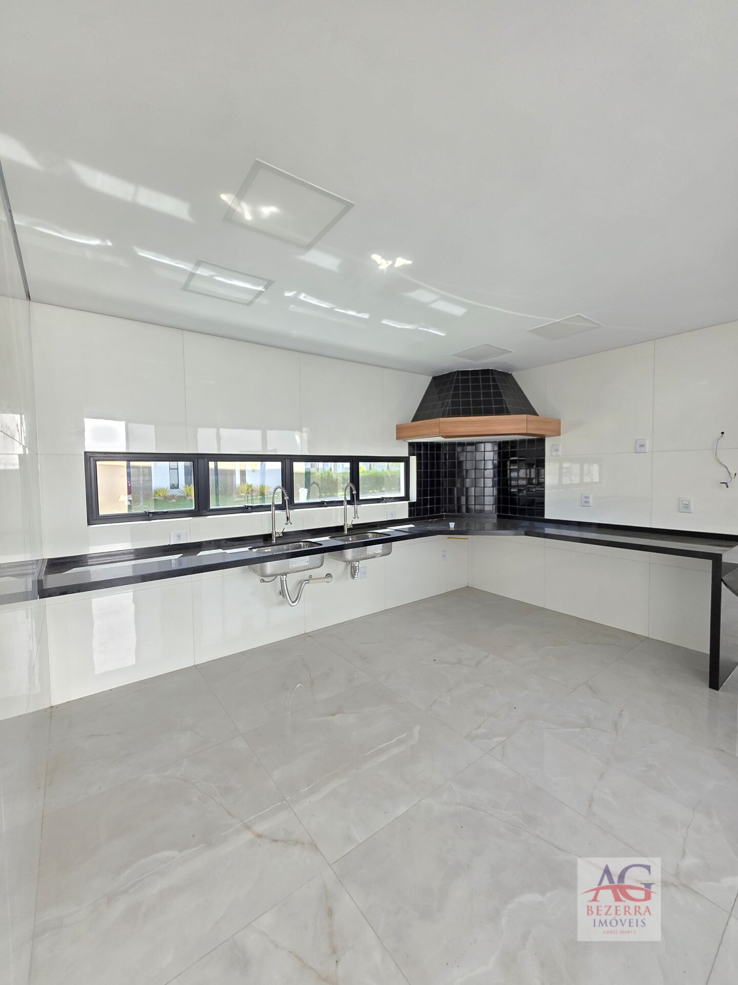 Casa, 4 quartos, 326 m² - Foto 9